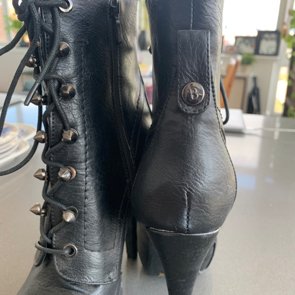 Bakers Fugitive Boot - Picture 7 of 8